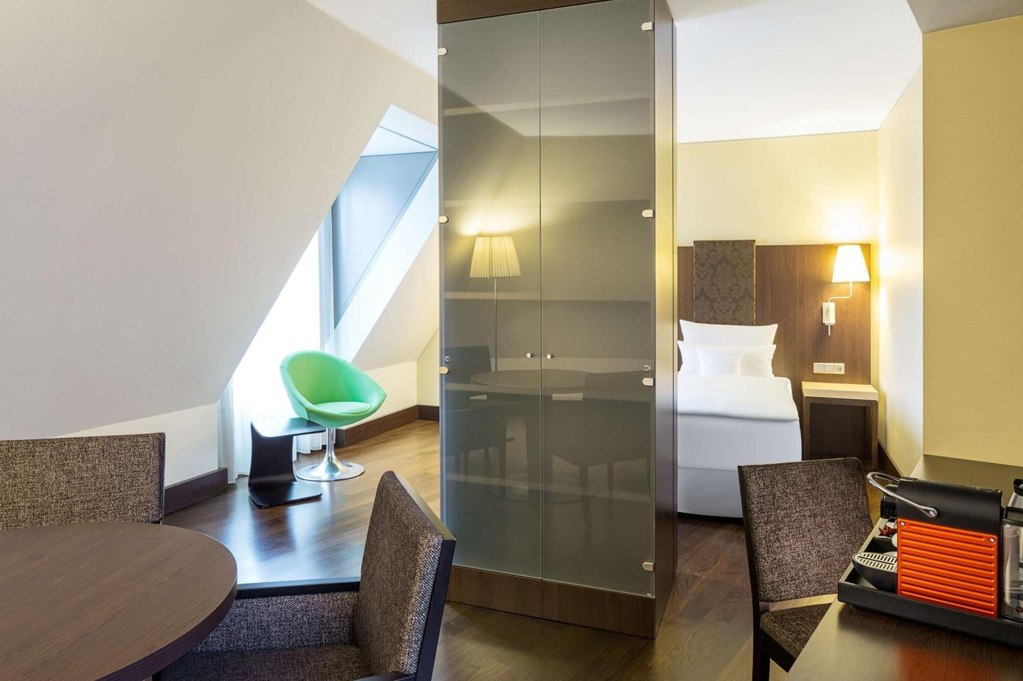 Hotel Nh Collection Altmarkt 4*