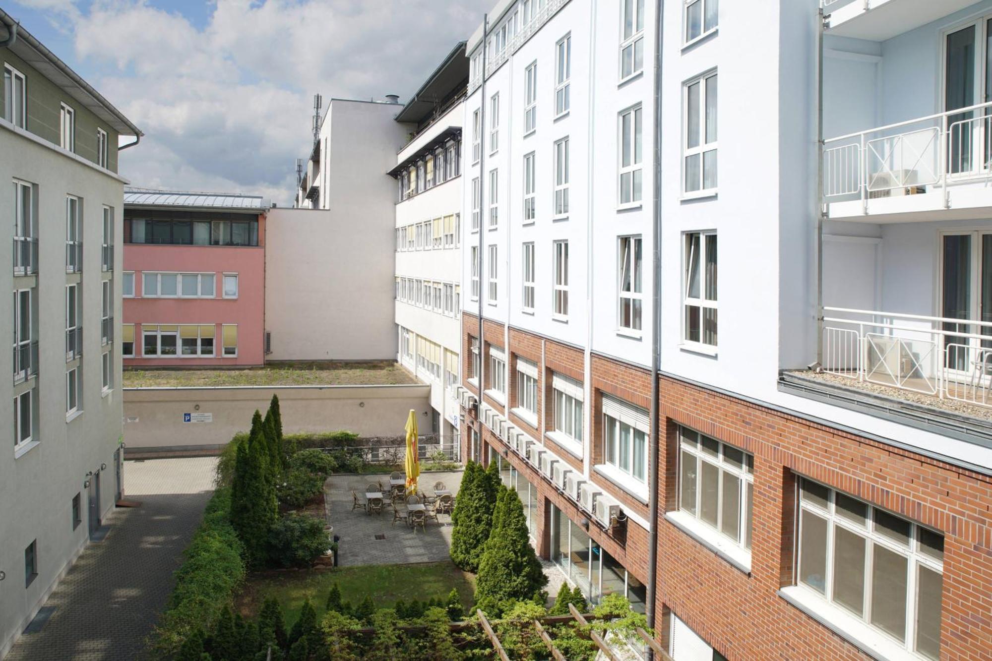 Hotel Courtyard By Marriott