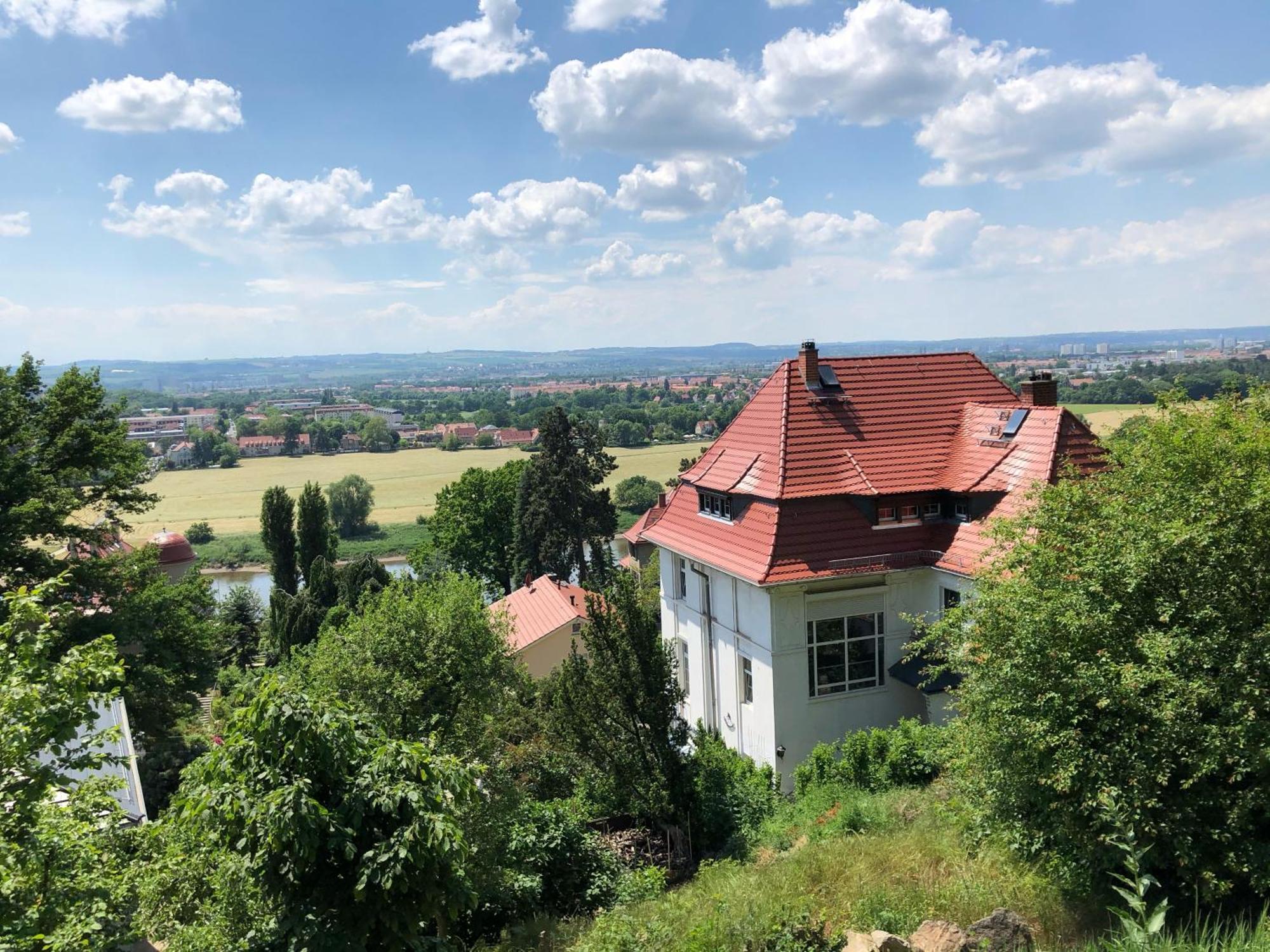 Gemuetliche In Niederpoyritz Mit Garten * Dresden