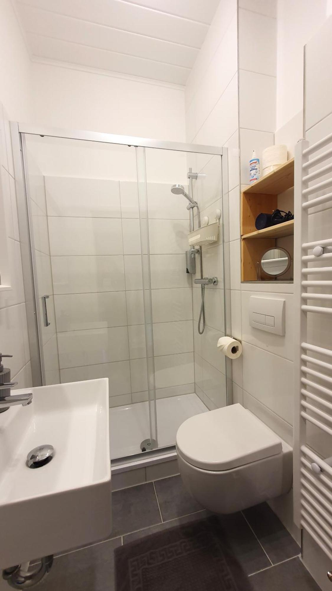 Aparthotel Good Mit Kostenlosen Parkplaetzen