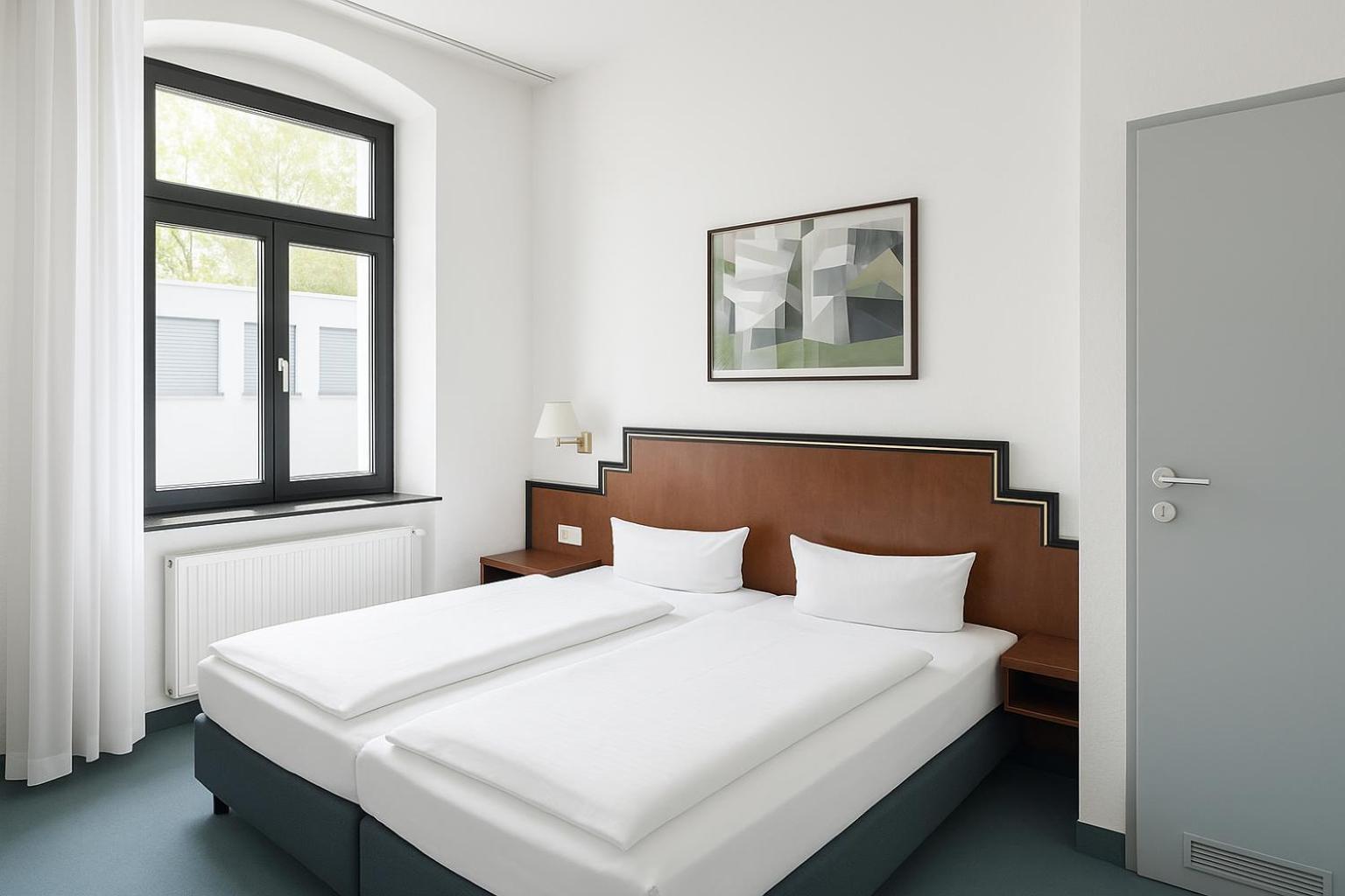 Hotel Noel Am Hauptbahnhof 3*