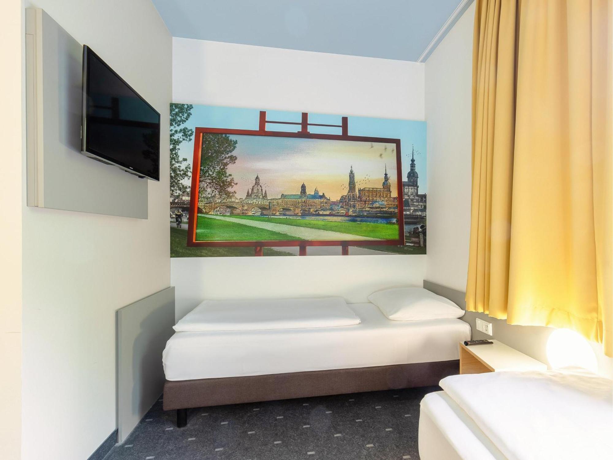 Hotel Dresden-messe 3*