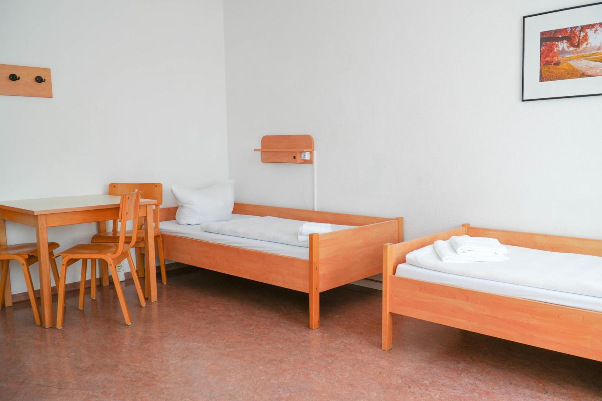 Djh - Jugendgästehaus Hostel