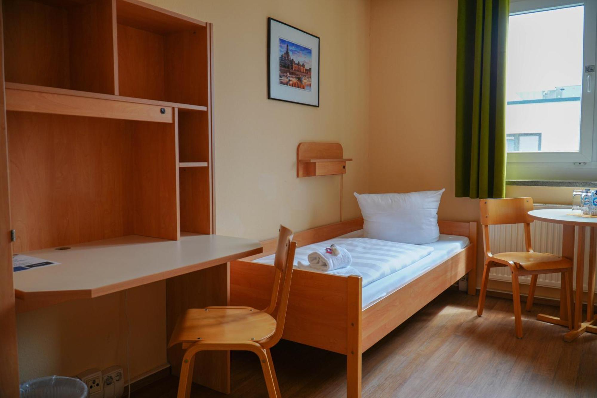 Djh - Jugendgästehaus Hostel Dresden