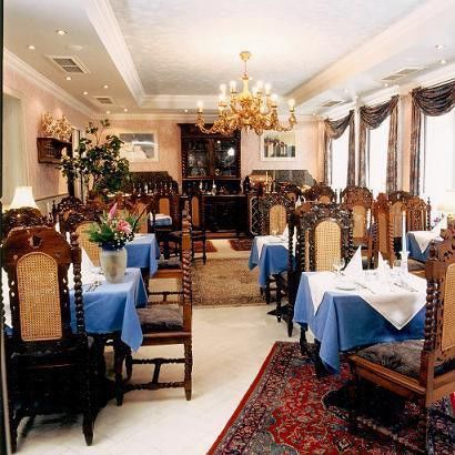 Hotel Rothenburger Hof 4*