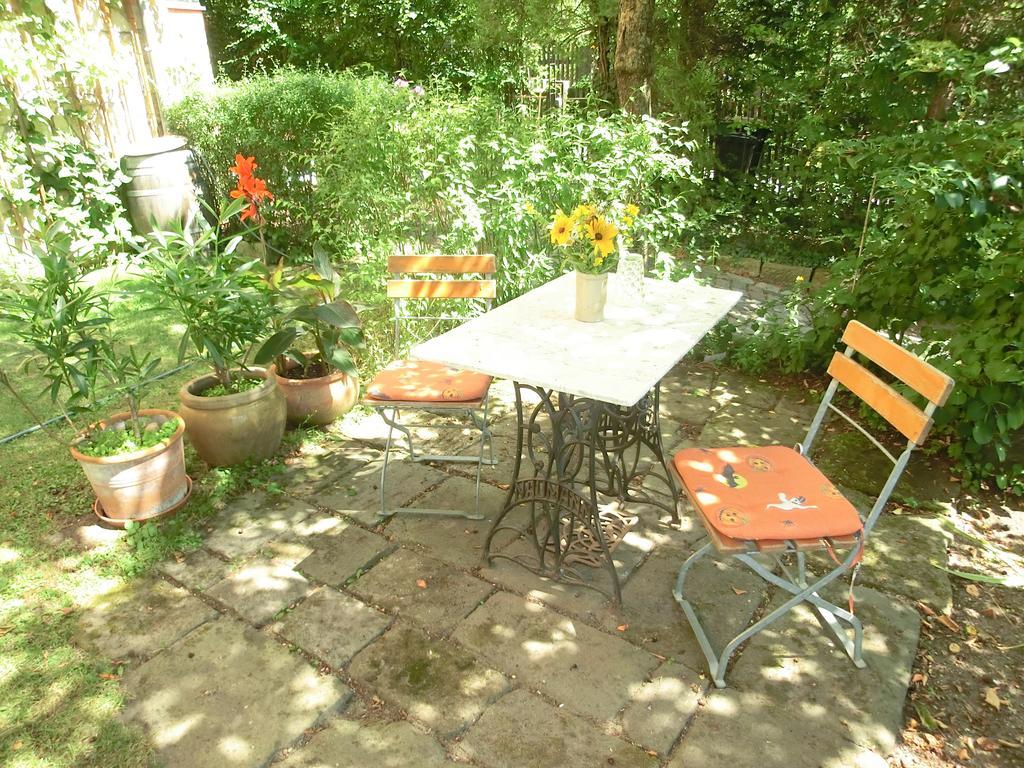 Mit Charme In Pillnitz Apartment
