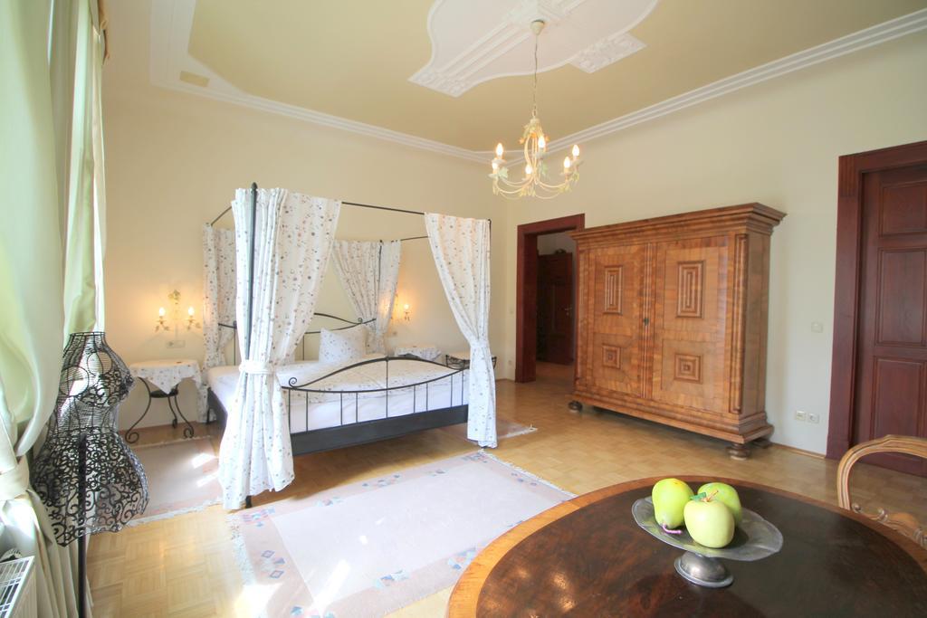 Hotel-appartement-villa Ulenburg 3*