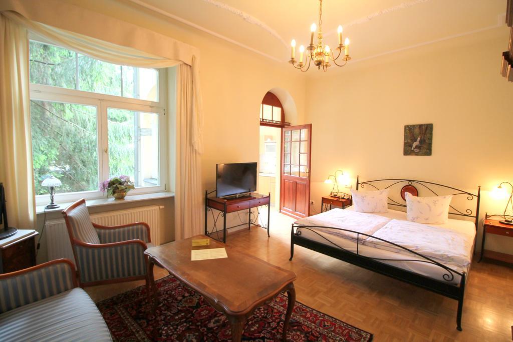 Aparthotel Hotel-appartement-villa Ulenburg 3*