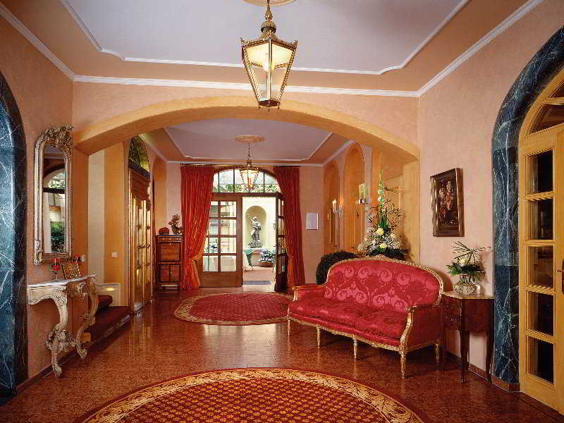 Romantik Buelow Residenz Hotel