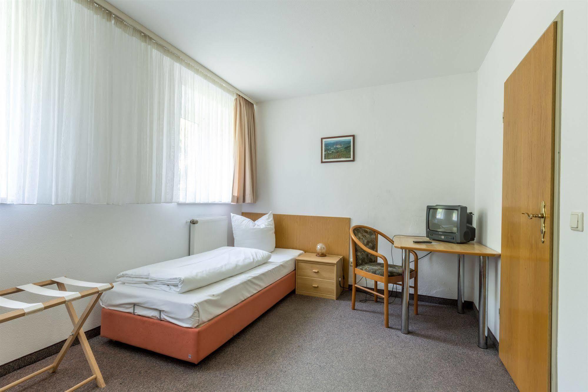 Heidenschanze Hotel 2*