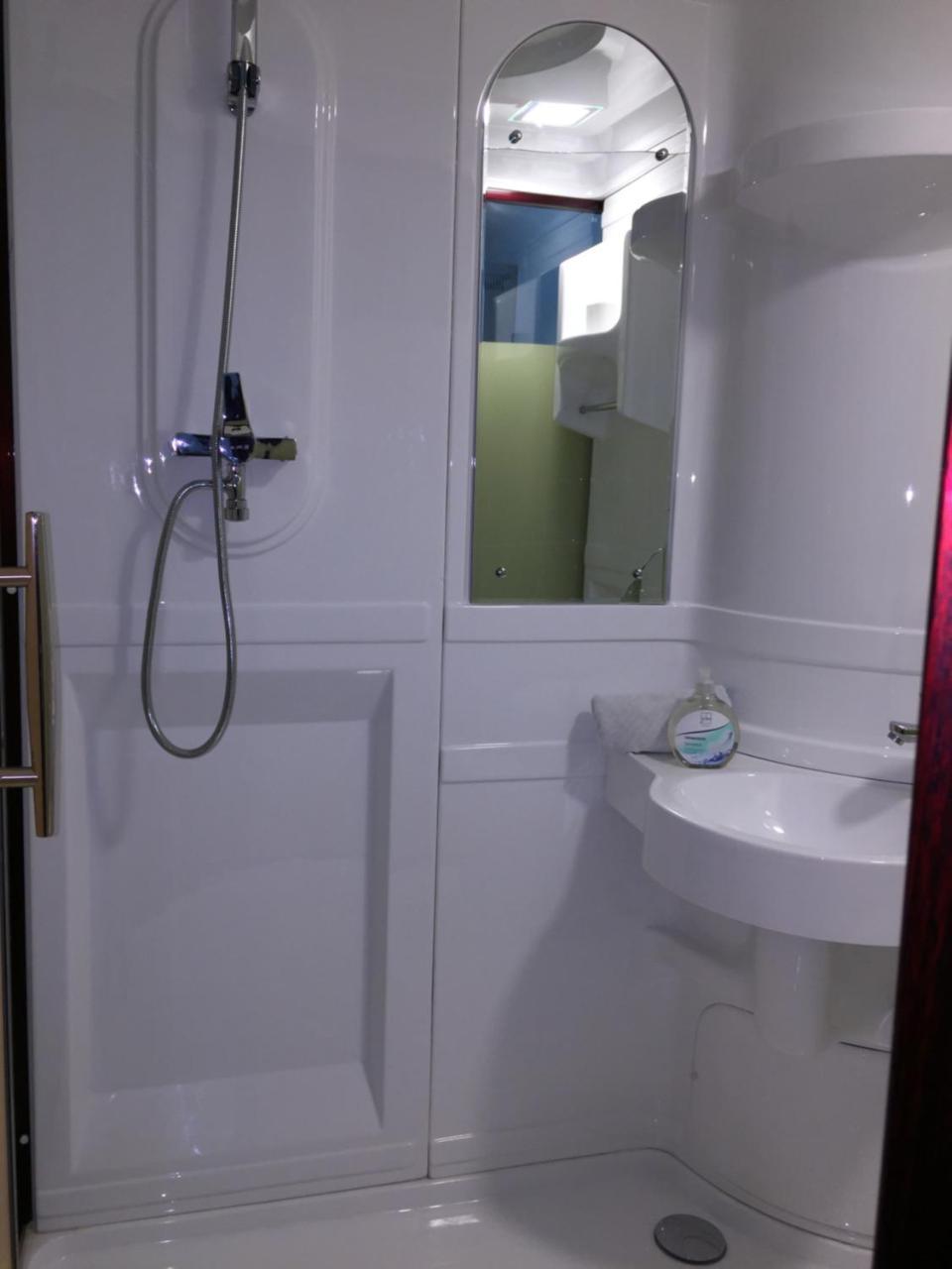 Zimmerfrei-dresden Mit Bad-minikuche Self Check In 24-7 *