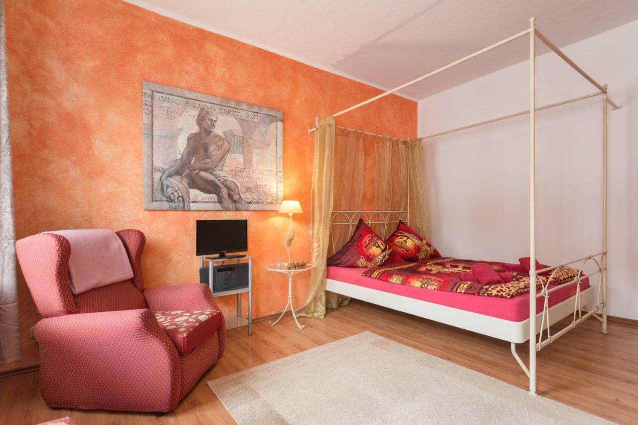 Residenz Bis 6 Gäste , Bis 4 Gäste, Elbflorenz Bis 2 Gäste Apartment