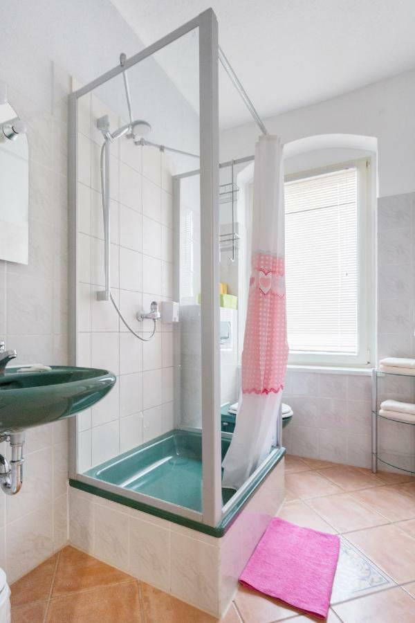 Apartment Residenz Bis 6 Gäste , Bis 4 Gäste, Elbflorenz Bis 2 Gäste