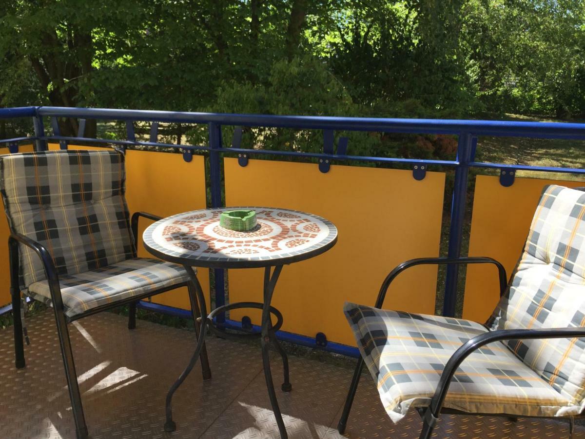 Whg./flat Am Großen Garten In Apartment *