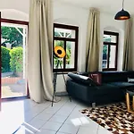 helles 2 Raum Apartment mit eigener Terrasse Dresden Altstadt