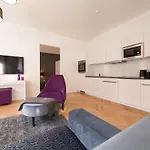 Modernes Apartment Am Neumarkt