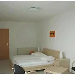 Gaestehaus Mezzaluna
