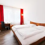 DORMERO Hotel Dresden Airport