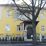 Villa De Baron