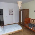 Sehr schöne 4 Raum Maisonette-Fewo mit 110qm + Balkon + zentral&preiswert - T7