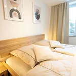 Hochwertiges Apartment / 120M² / Dachterrasse / Parking
