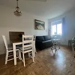 Sweet Home Cozy Dresden Apartment Three
