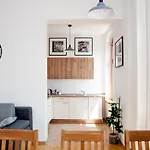 1-Raum-Wohnung Zentral Gelegen