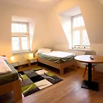 Ara Monteurzimmer Ferienwohnung Zentrumsnah Kesselsdorferstr