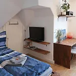 Modernes kleines Studio am Uni-Campus - Perfekt für Junge und Unternehmungslustige