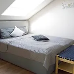 Neustadt-Aussicht - Grosse Wohnung Mit Balkon
