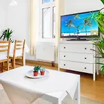 Bis 6 Personen - Helle, Ruhige Whg, 2 Baeder, Dd Neustadt - Top Lage