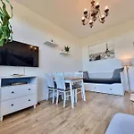 2 Room Apartment Near Station Neustadt In Dresden Neustadt