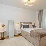 Ruhige 5 Sterne Wohnung Naehe Altstadt