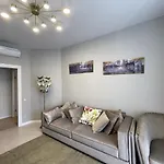 Prime Apartment In The Centre With Bbq