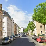Studio-Apartment Mit Balkon