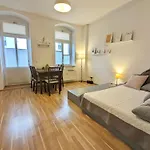 Helles Geraeumiges Appartement - 10 Min Zur Neustadt - Kostenloses Parken - Dresden365