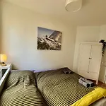 2-Room Apartment In Dresden\'S Neustadt