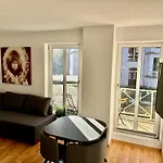 2-Room Apartment In Dresden\'S Neustadt