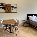 Modernes Apartment In Der Naehe Zur Uniklinik Dresden