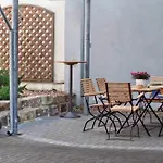 Appartement In Aeussere Neustadt Mit Terrasse