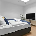 Exclusive Bungalow! 4 Rooms, 8 People, 2X Parking