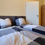 Stilvolle Ferienwohnung Fuer Familien & Radreisende