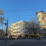 City View Apartment - Breakfast - Netflix - Free Shuttle