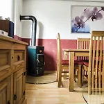 Ferienwohnung Casa Casimir Mit Elbblick, Balkon Und Grossen Garten