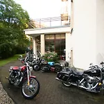 Aha Hotel