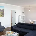 Dd Apartments