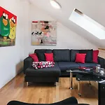 Comeback Apartment Central