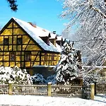 Ferienwohnung Im Kastanienhof Dresden, Buehlau