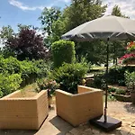 Ferienwohnung am Wasser Villa Graf von Pfeil