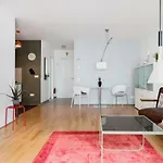 Modern Living In Dresden Neustadt